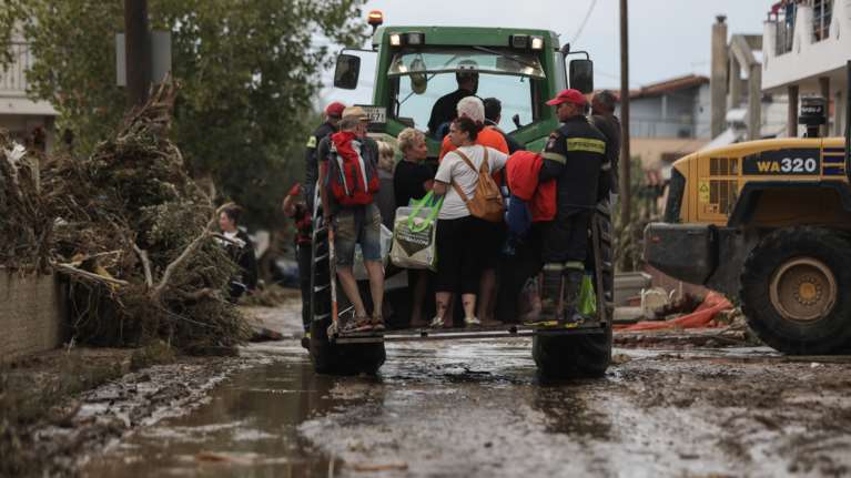 Εύβοια: Συγκλονιστικό βίντεο από drone δείχνει από ψηλά την καταστροφή από τη θεομηνία στα Πολιτικά