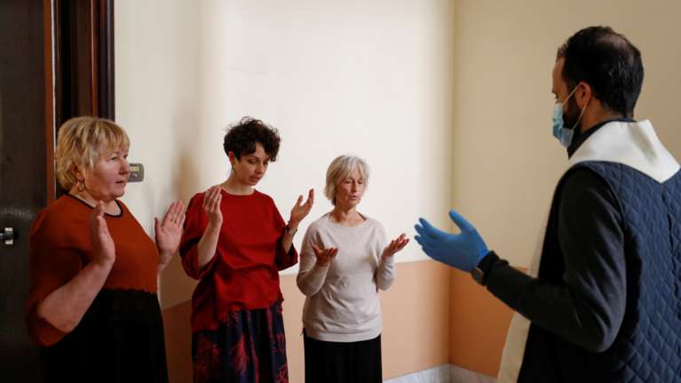 Οι Ιταλοί συμμορφώθηκαν και έμειναν σπίτι τους για το Καθολικό Πάσχα