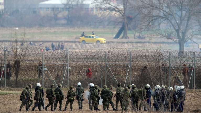 Επεκτείνεται ο φράκτης στον Έβρο κατά 40χλμ - Κοινές περιπολίες 4.000 στρατιωτών και αστυνομικών