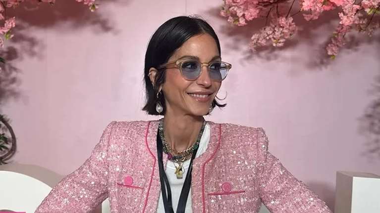 Η Σοφία Καρβέλα έβαψε μόνη της τα μαλλιά της: Το ανανεωμένο hair look της