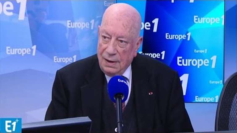 Πέθανε ο Ερβέ Μπουρζ, εμβληματική μορφή των γαλλικών ΜΜΕ