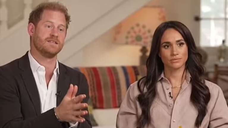 Μέγκαν Μαρκλ: Η συγκινητική χειρονομία στον πρίγκιπα Χάρι καθώς μιλάει για τις αυτοκτονικές της σκέψεις στη νέα τους συνέντευξη