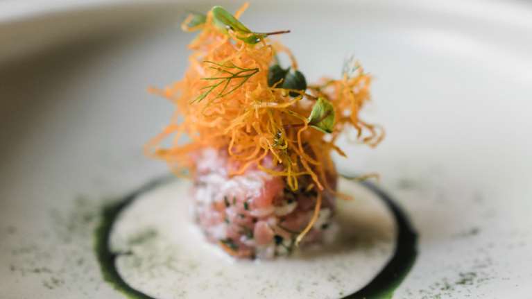 "Βραβεία Ελληνικής Κουζίνας 2021": Αυτά είναι τα εστιατόρια που ξεχώρισαν - Μεγάλος νικητής ο Λευτέρης Λαζάρου