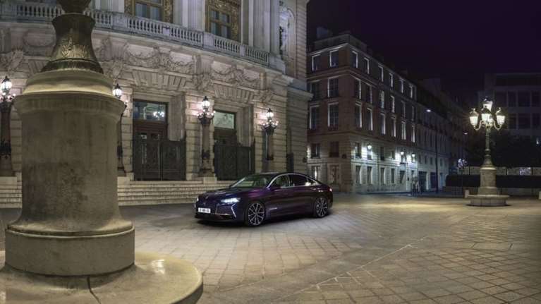 Πολυτέλεια εις την DS 9