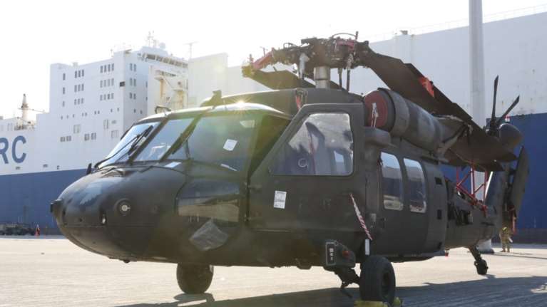 Αμερικανική &quot;απόβαση&quot; στην Αλεξανδρούπολη: Θηριώδες μεταγωγό μετέφερε ελικόπτερα και στρατό [εικόνες]