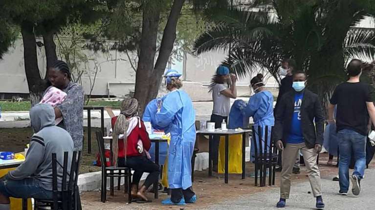 Κορονοϊός: Σε καραντίνα τρεις δομές προσφύγων στην Αττική