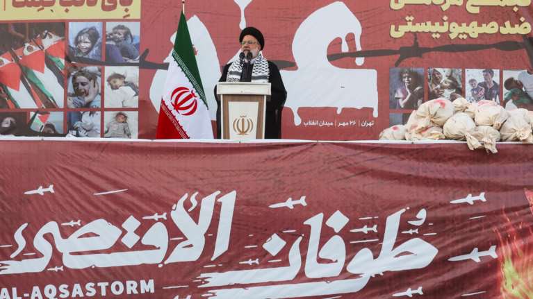 Με γενικευμένη σύρραξη απειλεί το Ιράν: &quot;Το Ισραήλ έχει περάσει τις κόκκινες γραμμές&quot;