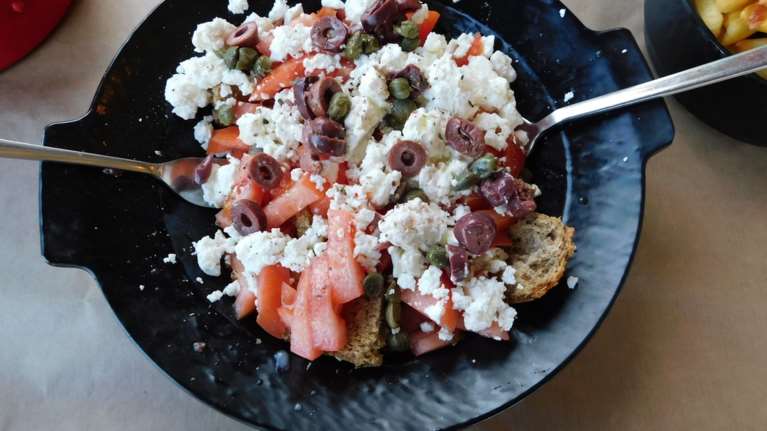 Taste Atlas: Η καλύτερη σαλάτα του κόσμου είναι ελληνική - Και δεν είναι η χωριάτικη