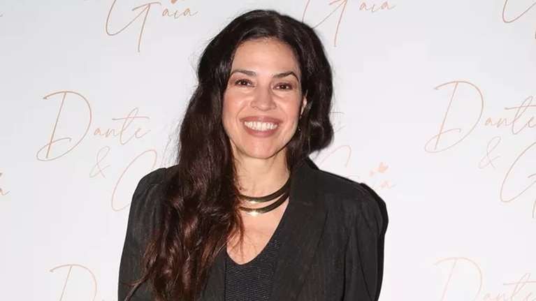 Η Ναταλία Δραγούμη με την πιο απρόσμενη τάση στα μαλλιά για γυναίκες άνω των 50