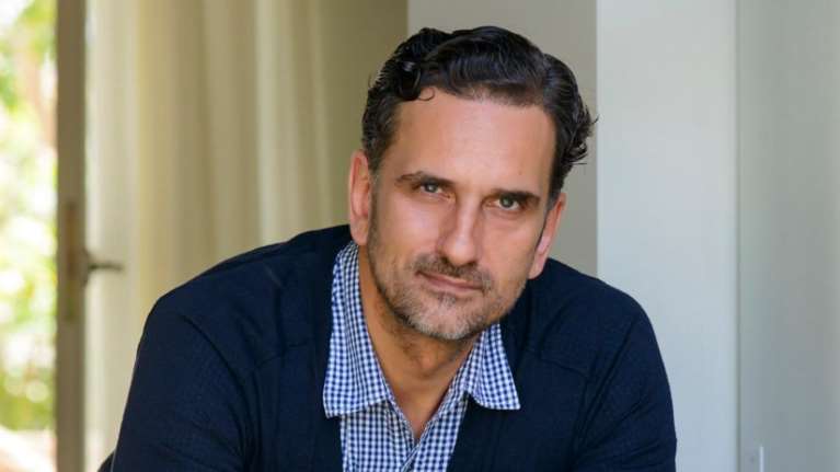 Νίκος Ψαρράς: &quot;Οι ηθοποιοί έχουν εκτεθεί συνειδητά - Στον χώρο των media υπήρξαν καταγγελίες για βία και δεν έγινε καμία νύξη&quot;