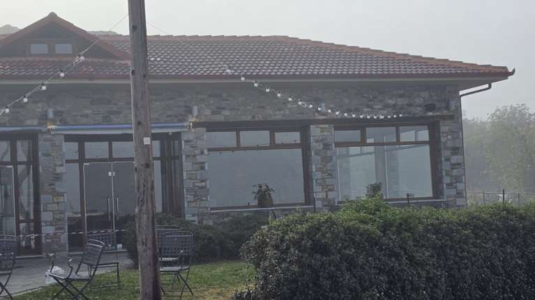 Φλώρινα: Μαζική δηλητηρίαση από μονοξείδιο του άνθρακα σε ξενοδοχείο – Στο νοσοκομείο 14 άτομα, διασωληνώθηκε 48χρονος