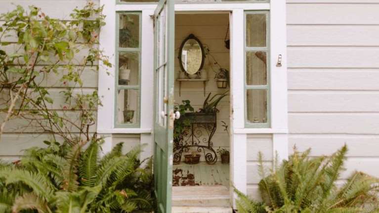 Κινηματογραφικά και τηλεοπτικά σπίτια που είναι διαθέσιμα προς ενοικίαση στο Airbnb