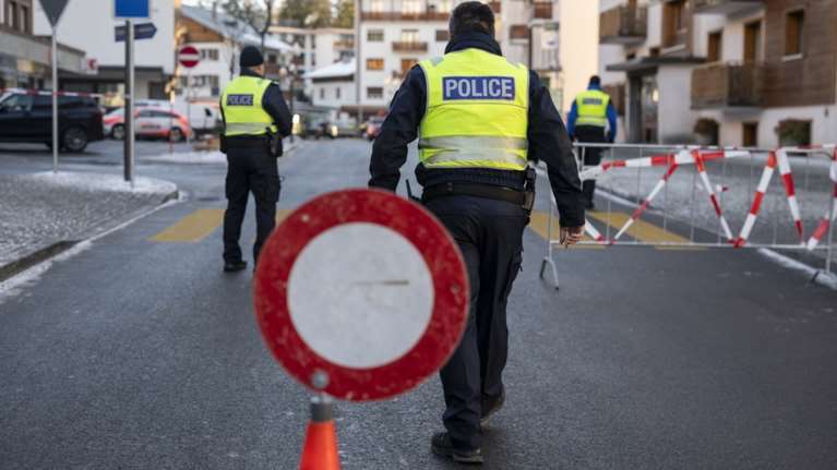 ΥΠΕΞ: Συλληπητήρια για την τραγωδία στο Κραν Μοντανά - Ευχόμαστε να μην υπάρχουν Έλληνες στα θύματα