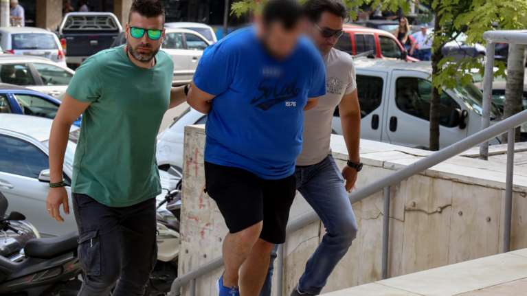 Έγκλημα στην Καλαμαριά: Ξεκίνησε η δίκη του ψυκτικού  που σκότωσε την 63χρονη - &quot;Οι ύβρεις με θόλωσαν&quot;