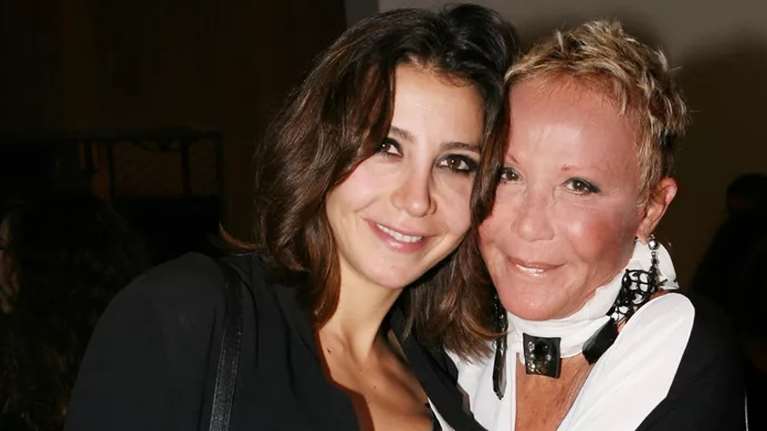 Μαρία Ελένη Λυκουρέζου: &quot;Τα ναρκωτικά τα είχα ξεκινήσει από τα 15, κάποια στιγμή έπιασα πάτο. Όταν το είπα στη μάνα μου, ήταν δίπλα μου.&quot;