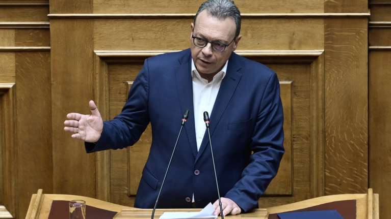 Γάμος ομόφυλων: Αίτημα ονομαστικής ψηφοφορίας από τον ΣΥΡΙΖΑ - &quot;Το κρυφτούλι δεν είναι ανεκτό&quot;