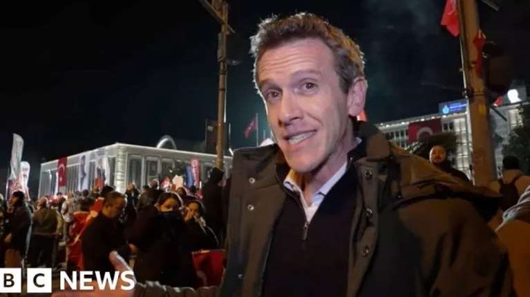 Η Τουρκία απελαύνει τον ανταποκριτή του BBC επειδή κάλυπτε τις αντικυβερνητικές διαδηλώσεις