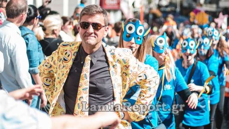 Θρήνος στη Λαμία: Πέθανε ντυμένος Άγιος Βασίλης ο πιο αγαπητός Λαμιώτης