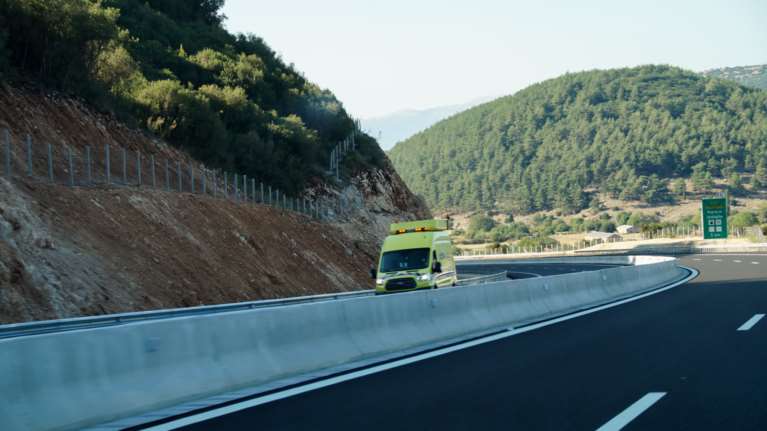 Τραγικό τροχαίο στην Κατερίνη: Πήρε φωτιά και το ΙΧ και απανθρακώθηκε 29χρονος