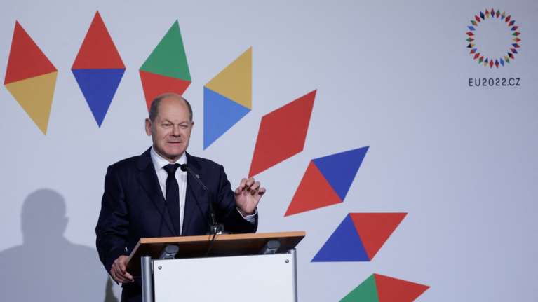 Bloomberg: Ο Σολτς ενδεχομένως να στηρίξει το ευρωομόλογο για την αντιμετώπιση της ενεργειακής κρίσης