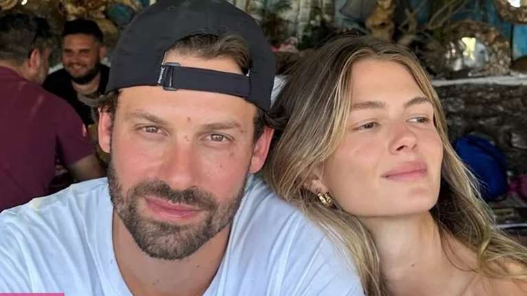 Η Αμαλία Κωστοπούλου φωτογραφίζει τον σύντροφό της: Τα λόγια αγάπης που έγραψε