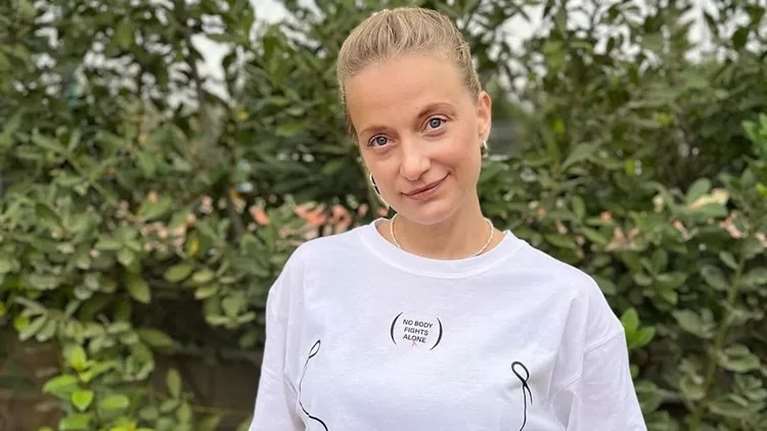 Βερμούδα στο γραφείο: Η Λένα Δροσάκη δημιούργησε το τέλειο outfit