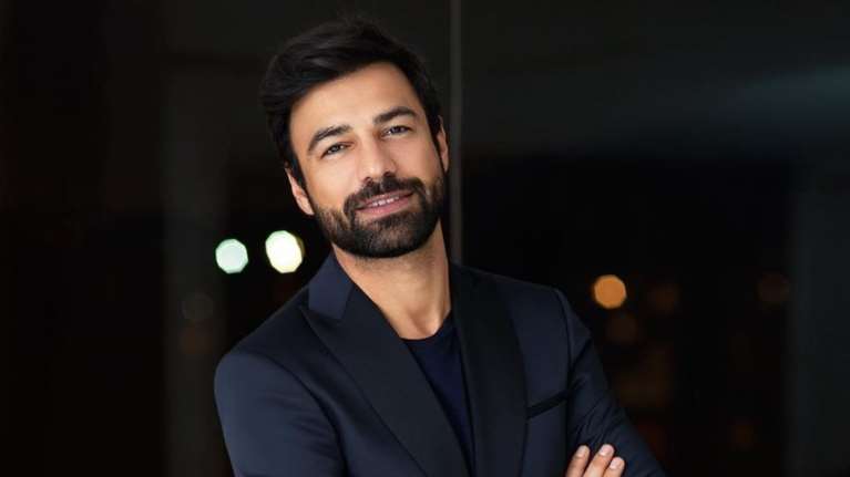 Γυμνός στο Instagram ο Aνδρέας Γεωργίου - Υποδέχεται το καλοκαίρι με αδαμιαία περιβολή [Εικόνα]