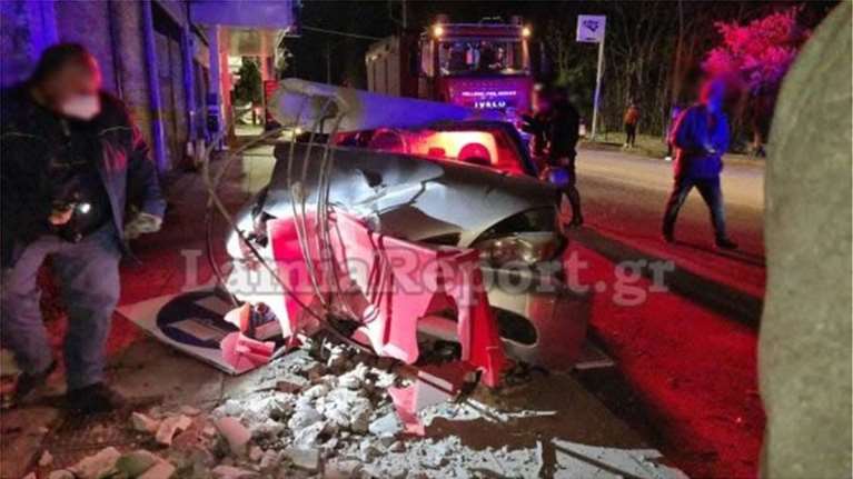 Λαμία: 39χρονη μητέρα &quot;έσβησε&quot; στο τιμόνι με τα παιδιά της μέσα στο αυτοκίνητο [βίντεο]