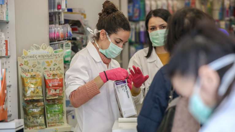 Κορονοϊός: Ανησυχία στην Κρήτη για την αύξηση των κρουσμάτων - Διπλασιάστηκαν σε 24 ώρες - Ξεκινά &quot;εμβολιασμός express&quot;