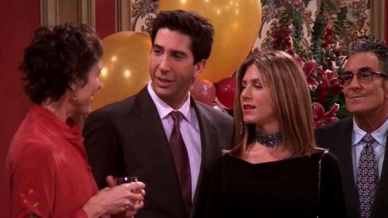 Τα φιλαράκια: Το λάθος της παραγωγής που δεν είχαμε προσέξει - Τι απαντά η παραγωγή