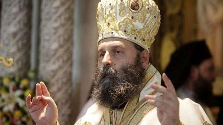 Μητροπολίτης Ιωαννίνων: Δώρισε άμφια στον Οικουμενικό Πατριάρχη κεντημένα από μικρά παιδιά στην Ινδία