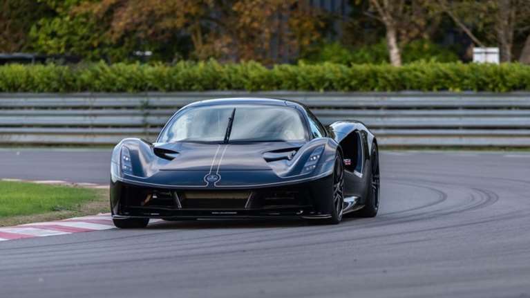 Lotus Evija Fittipaldi: Ηλεκτρικό ταξίδι στο παρελθόν