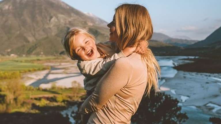 Μεγαλώνοντας παιδιά στη Νορβηγία: Μια Ελληνίδα μαμά περιγράφει την εμπειρία της