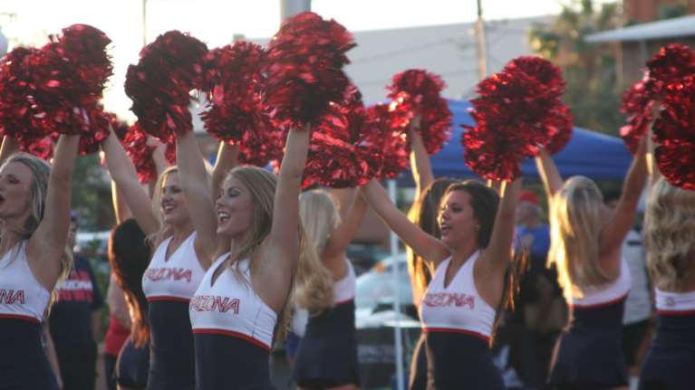 Μαζορέτες στα ελληνικά σχολεία με την έναρξη της φετινής χρονιάς;- Και όμως υπάρχει εγκύκλιος