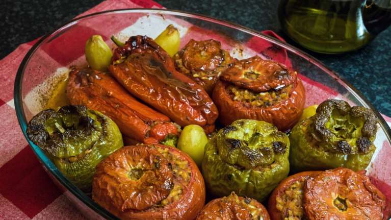 Τα δύο ελληνικά πιάτα στο τοπ 10 με τα καλύτερα φαγητά λαχανικών στον κόσμο