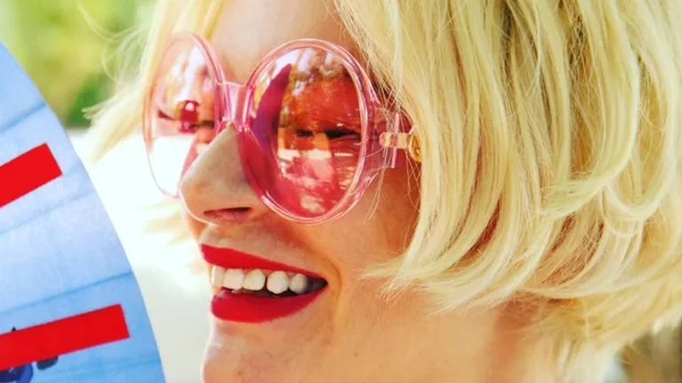 Έλενα Χριστοπούλου: Αυτό είναι το zebra print μαγιό που φόρεσε και μας ξετρέλανε