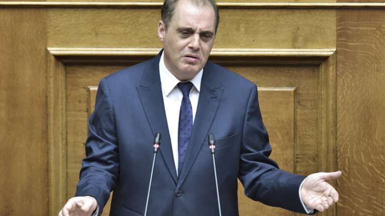 Ο Βελόπουλος φόρεσε την &quot;προβιά&quot; της Χρυσής Αυγής: &quot;Να αυτοκτονήσουν όσοι χρεοκόπησαν τη χώρα&quot;