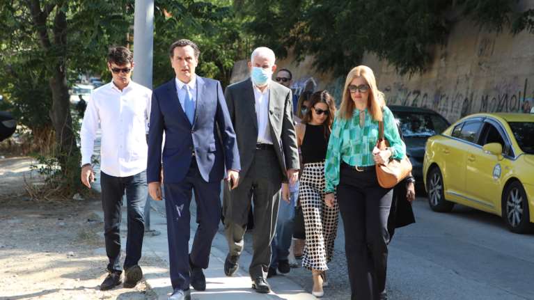 Δίκη Φιλιππίδη: &quot;Αρχισε να της σπρώχνει το κεφάλι προς τα γεννητικά του όργανα&quot; - Τι κατέθεσε στενή φίλη καταγγέλλουσας