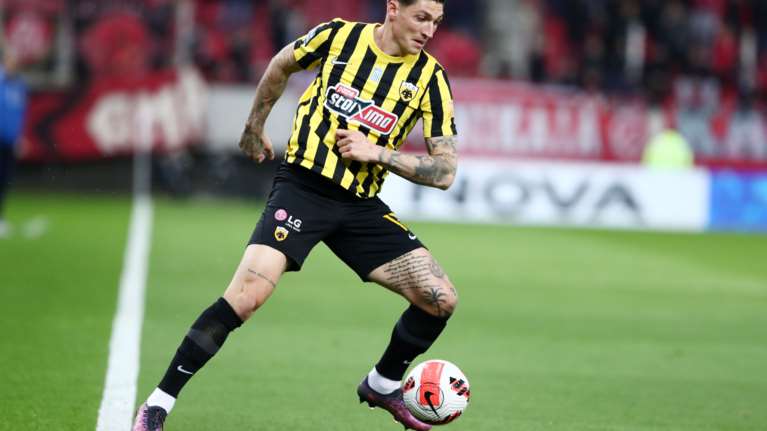 "Δεν επιστρέφει στην Άιντραχτ ο Τσούμπερ, νιώθει άνετα στην ΑΕΚ"