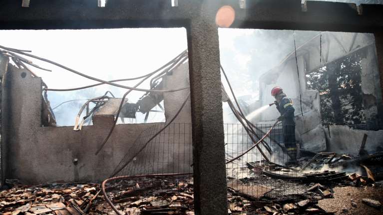 Καταγγελία Πατούλη για Βίλια: Ξέσπασαν ταυτόχρονα δυο εστίες σε απόσταση 300 μέτρων [Βίντεο]