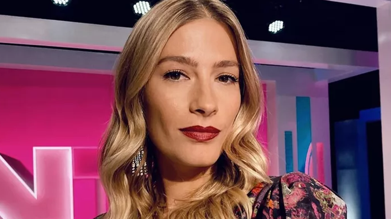 Ισμήνη Παπαβλασοπούλου: Το άρωμα που φορά εδώ και χρόνια μυρίζει ελληνικό καλοκαίρι