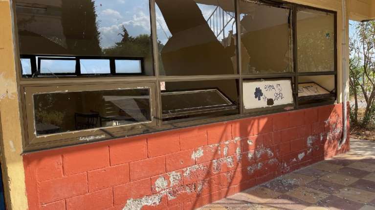 Χανιά: Βανδαλισμοί ντροπής σε σχολεία την τελευταία εβδομάδα - Αφαίρεσαν μέχρι και θερμοπρόσοψη