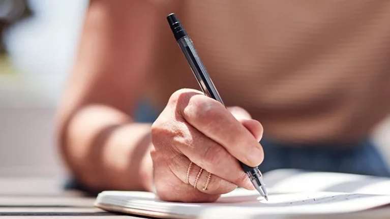 Το απλό τεστ σχεδίασης που εντοπίζει πρώιμα σημάδια άνοιας