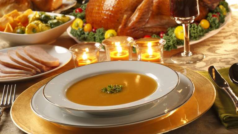 Τι μαγειρεύουμε τα Χριστούγεννα; Τρεις συνταγές για το εορταστικό τραπέζι διά χειρός Βαγγέλη Δρίσκα