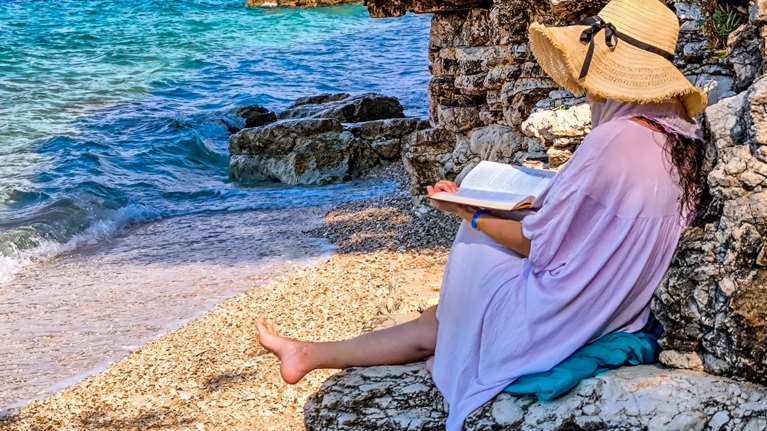 Καιρός: Στους 33 βαθμούς σήμερα ο υδράργυρος και άνεμοι έως 6 μποφόρ - Πού θα βρέξει