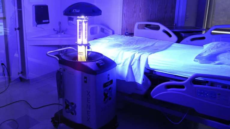 Μπορεί να σκοτώσει τον κορονοϊό το υπεριώδες φως;