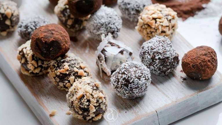 Θεϊκά τρουφάκια σοκολάτας χωρίς ζάχαρη - Ιδανικά για όσους κάνουν διατροφή