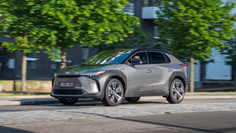Toyota bZ4X: Οδηγήσαμε το πρώτο αμιγώς ηλεκτρικό Toyota