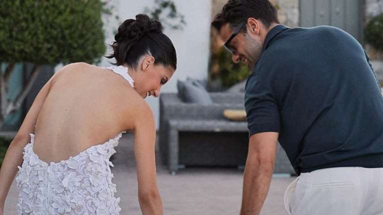 Στην κουζίνα της Αλεξάνδρας Νίκα και του Κωνσταντίνου Αργυρού - Με θέα το καταπράσινο γκαζόν