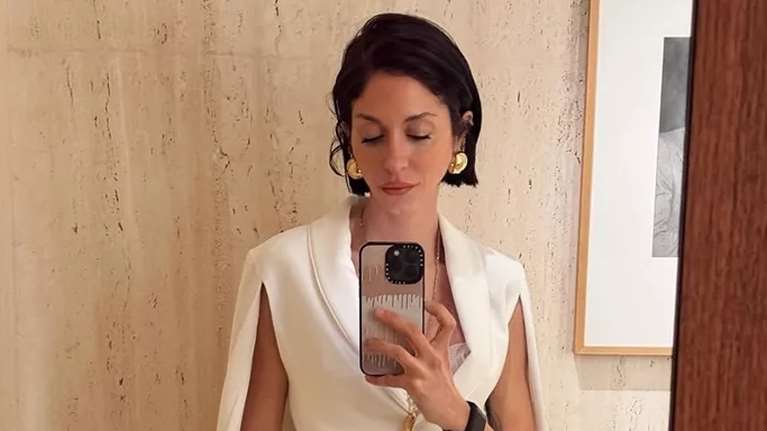 Η Σοφία Καρβέλα μπήκε σε κατάστημα Zara και αγόρασε το τέλειο outfit &quot;έκτακτης ανάγκης&quot;